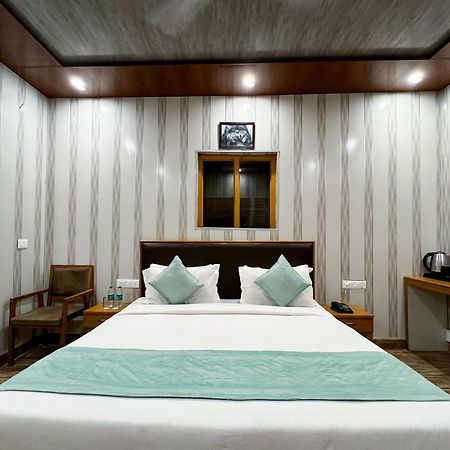 The White Oak Corbett Spa & Resort Рамнагар Экстерьер фото