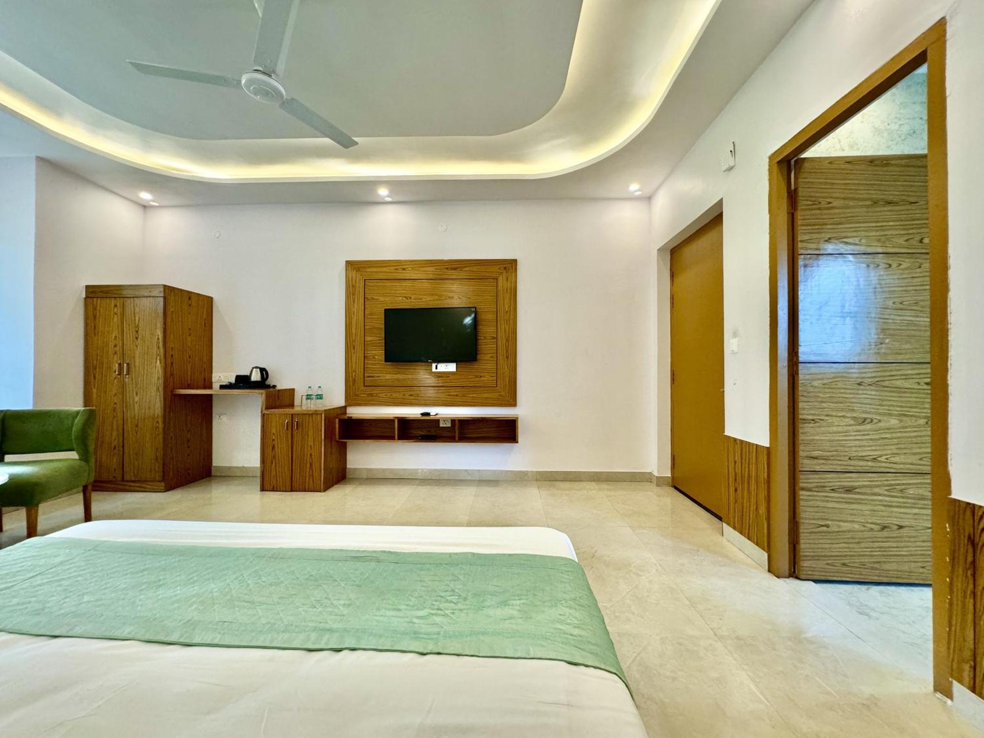 The White Oak Corbett Spa & Resort Рамнагар Экстерьер фото