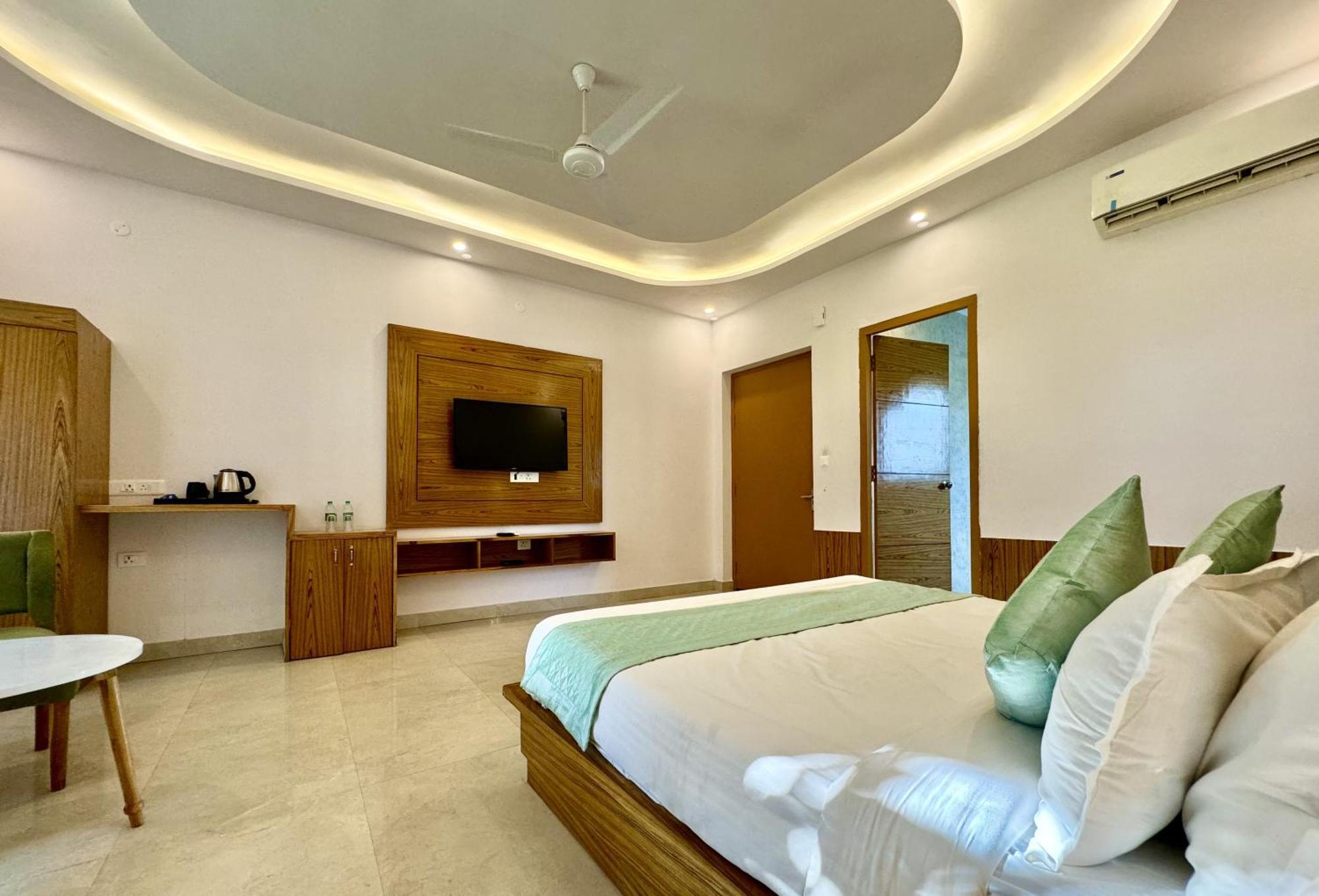 The White Oak Corbett Spa & Resort Рамнагар Экстерьер фото