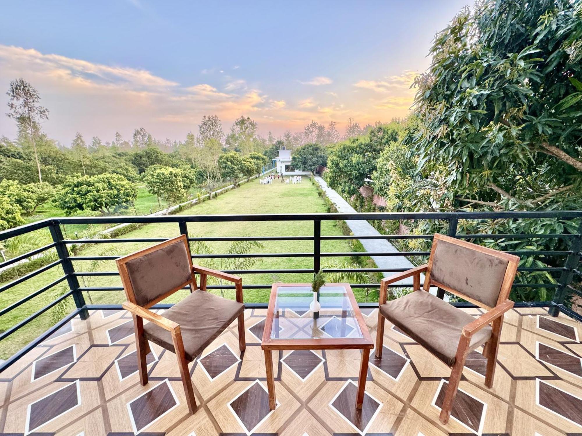 The White Oak Corbett Spa & Resort Рамнагар Экстерьер фото
