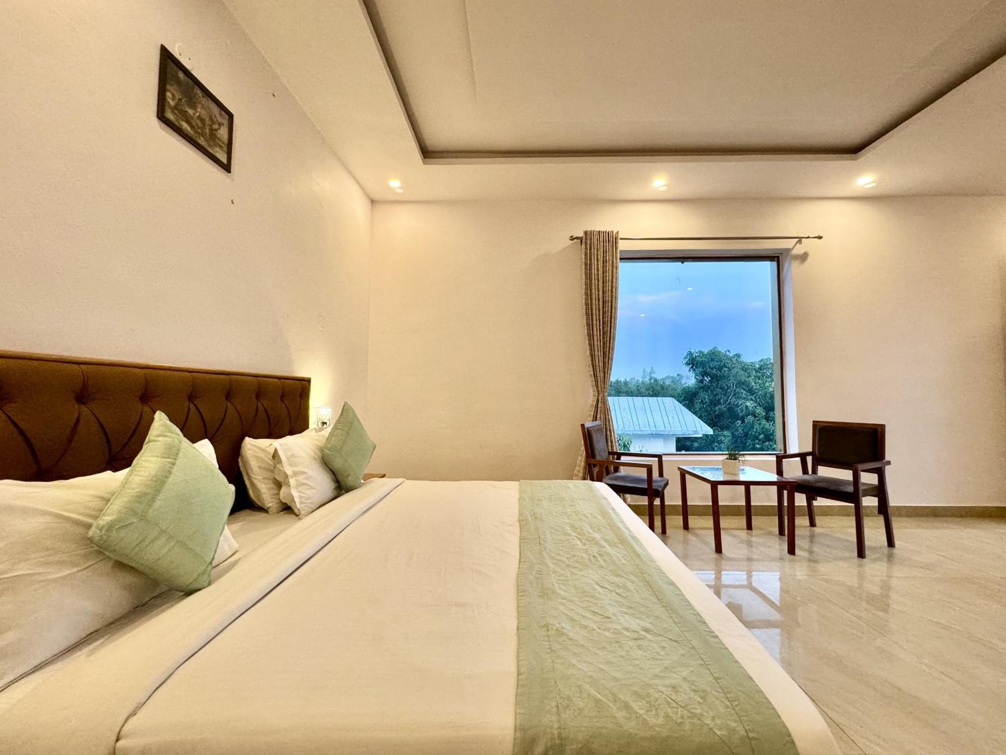 The White Oak Corbett Spa & Resort Рамнагар Экстерьер фото