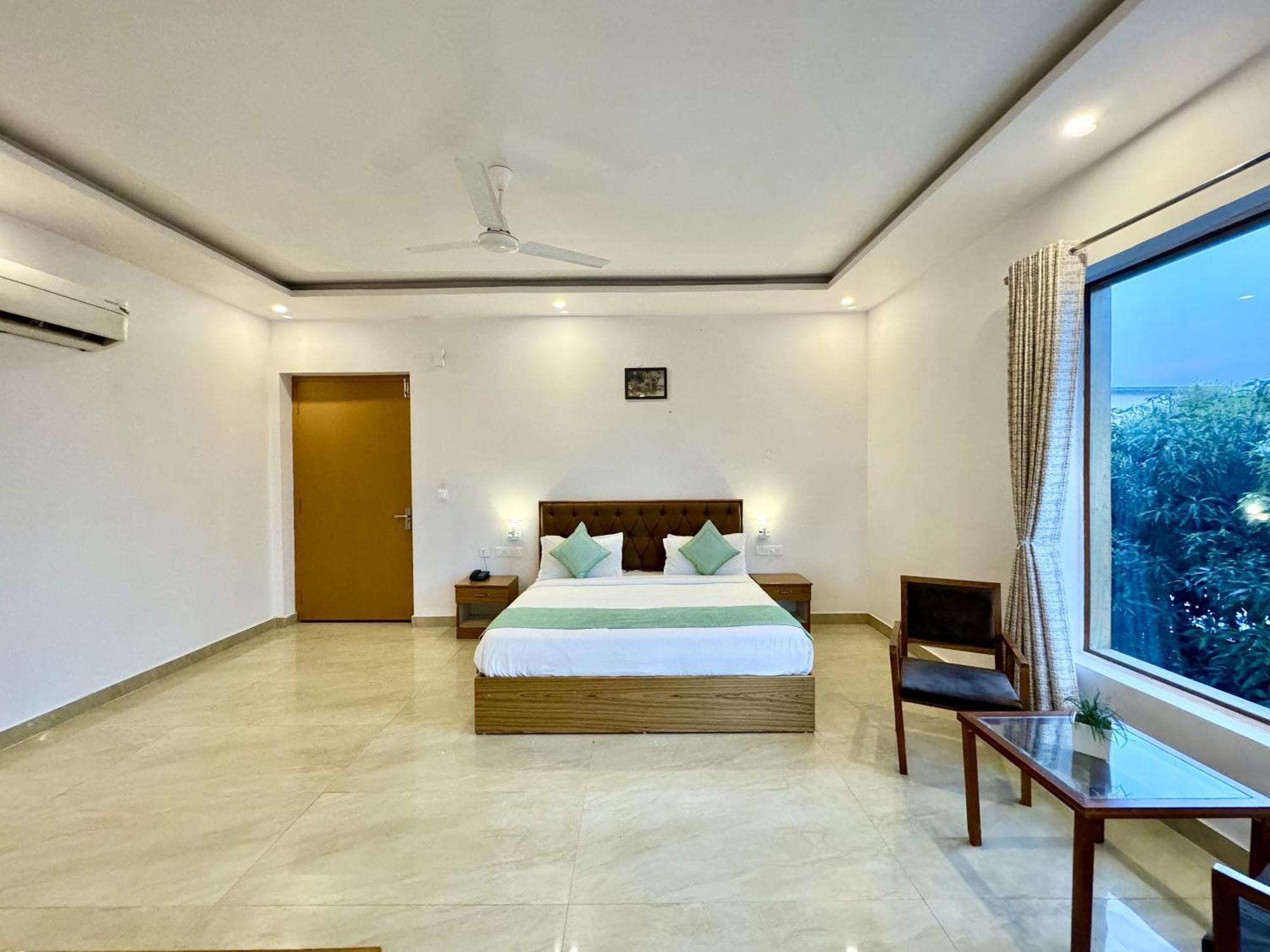 The White Oak Corbett Spa & Resort Рамнагар Экстерьер фото